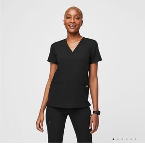 Figs Casma three pocket scrub top